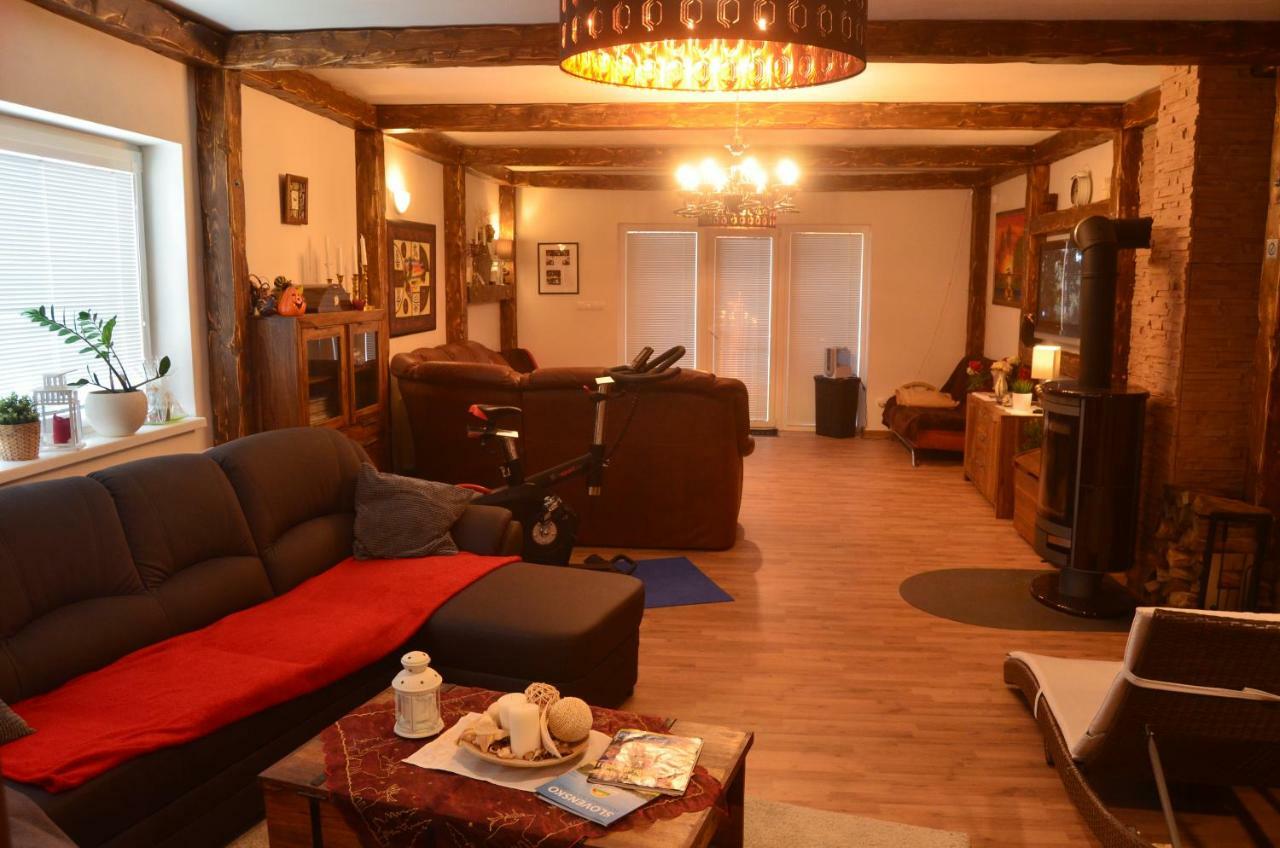Hotel Ezathouse Devičie Krupina Exteriér fotografie